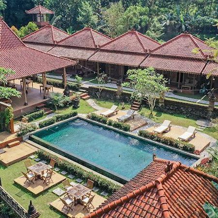 Отель Rumah Dharma 2 Riverside Магеланг Экстерьер фото